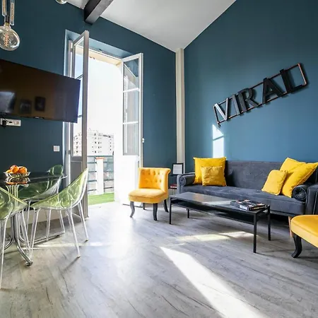 The Loft - Superb 2 Bedrooms On Top Floor With Terrace - 10Min To Palais & Beach!